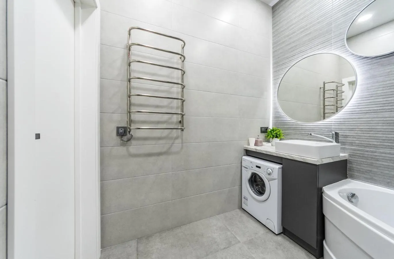 Big Vip Design Apartment In New Complex Kyiv Ukraine