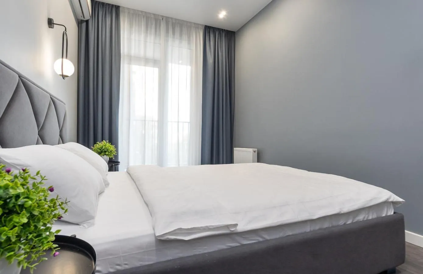 Big Vip Design Apartment In New Complex Kiev Ukraina