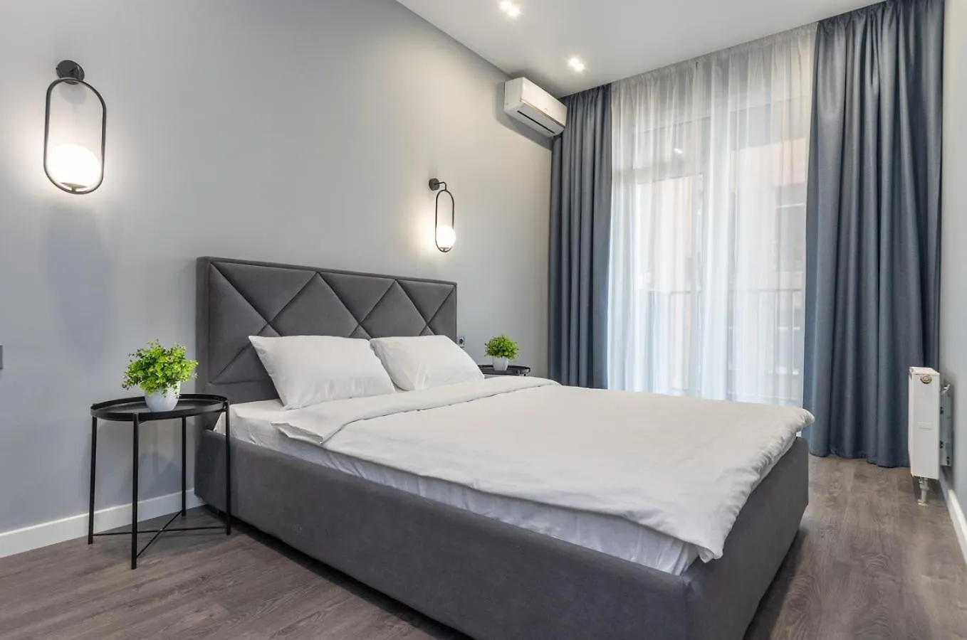 Big Vip Design Apartment In New Complex Kiev Ukraina