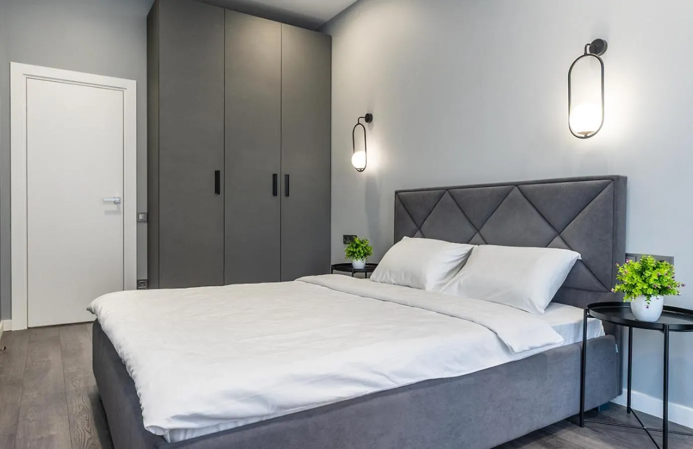 Big Vip Design Apartment In New Complex Kiev Ukraina