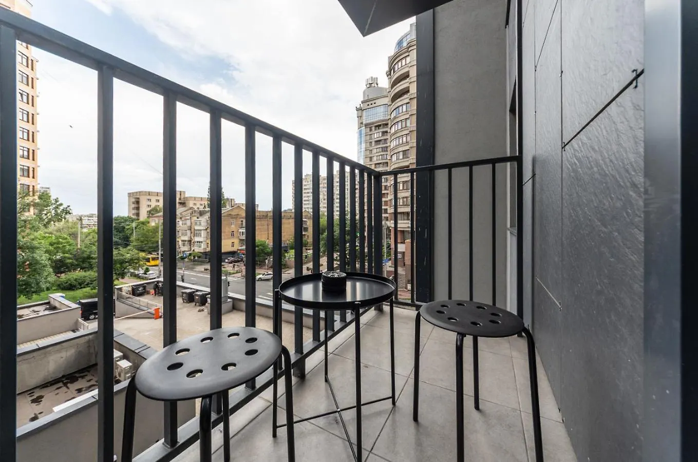 Big Vip Design Apartment In New Complex Kiev
